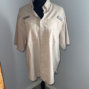 Columbia Beige Short Sleeve Button Down Shirt